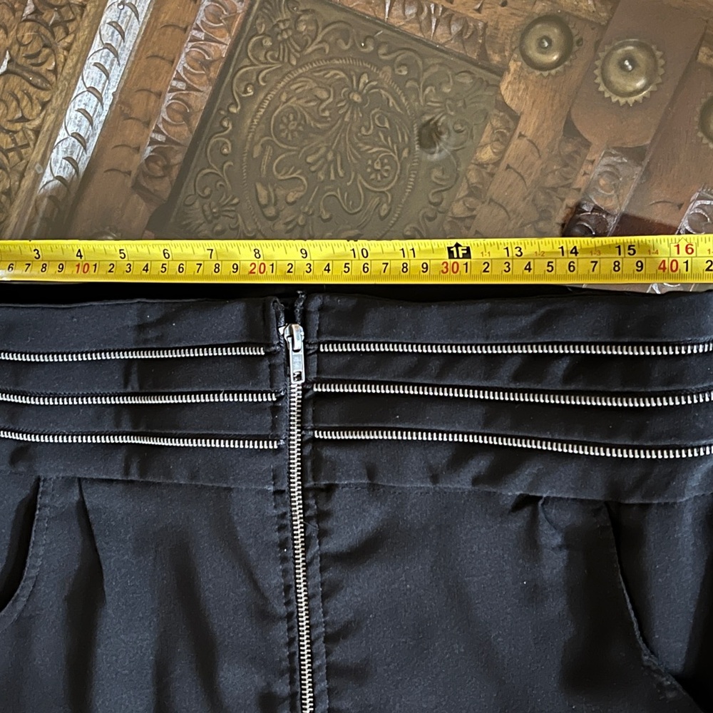 Paper Tee Black Pencil Skirt with Zipper Detail Sz L - Picture 3 of 13